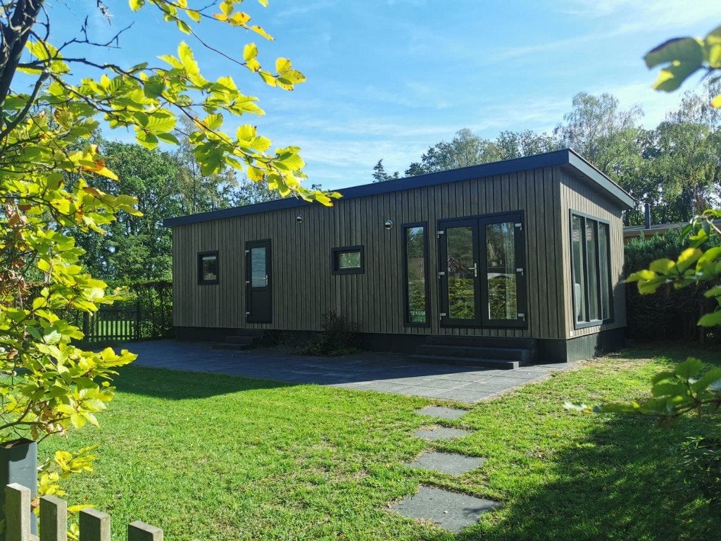 Modern chalet (2025) op ruime jaarplaats Camping 't Eind, Tot en met 4