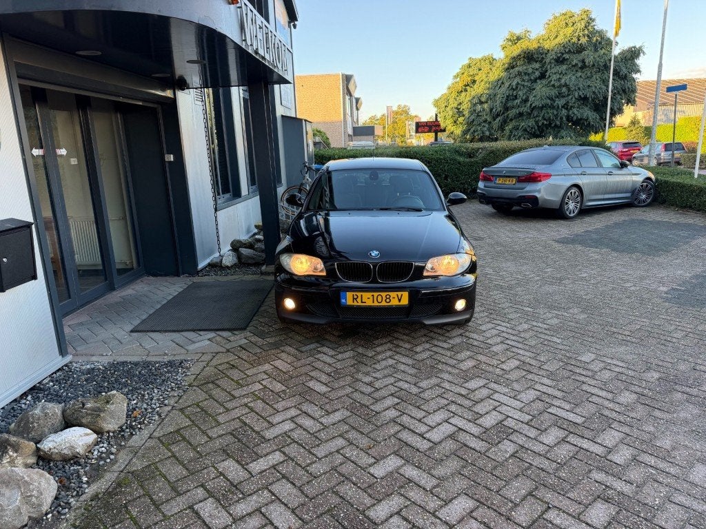 Bmw 1-SERIE 5-drs, airco, LM-velgen, PDC, Leuke auto!, 1-Serie, 1596 cc, Gebruikt, 4 cilinders