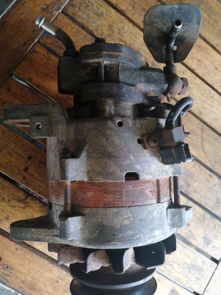 Dynamo Toyota BJ40, Gebruikt, Toyota