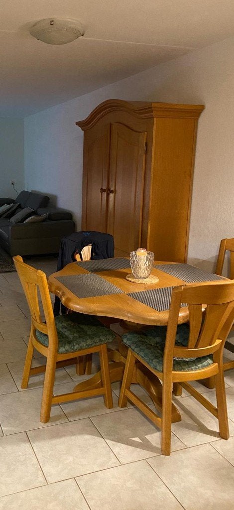 Tafel/kast, Huis en Inrichting, Kasten | Dressoirs, Ophalen, 150 tot 200 cm, Eikenhout, Zo goed als nieuw