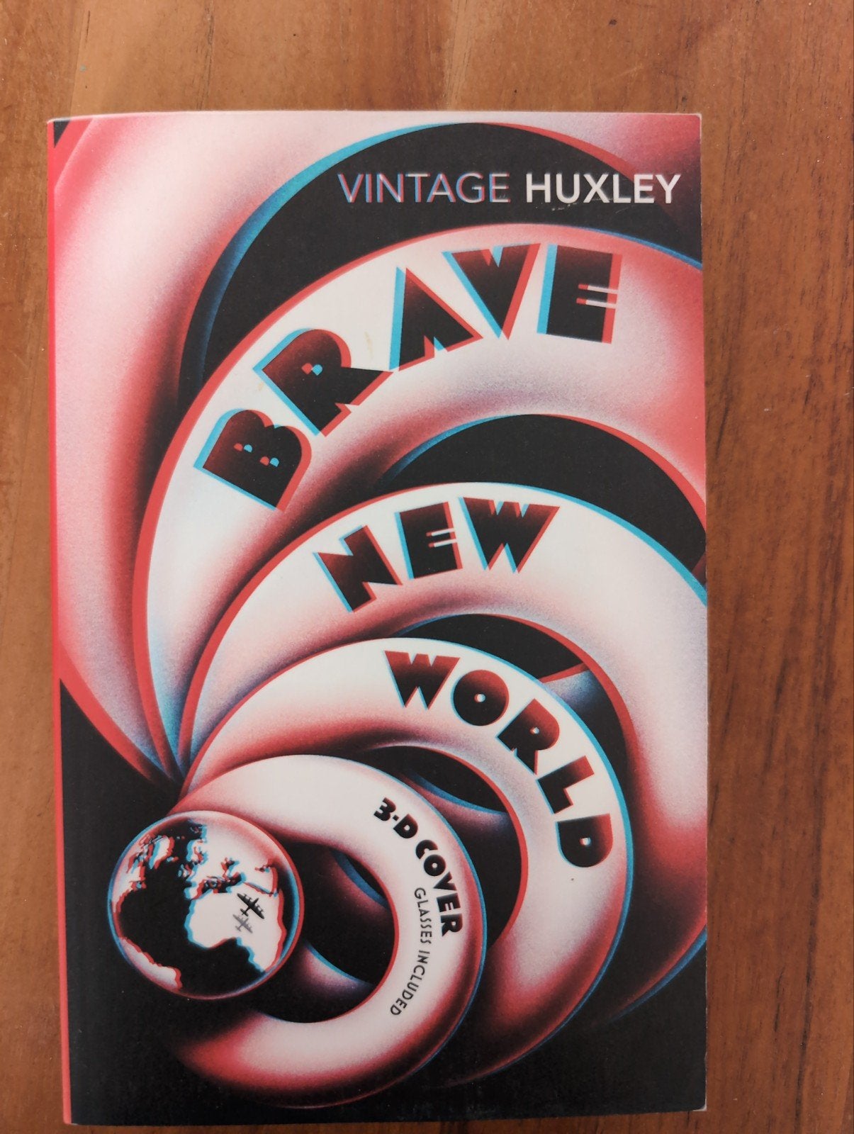 Brave New World - Vintage Huxley met 3D-cover, Ophalen of Verzenden, Gelezen, Aldous Huxley, Europa overig