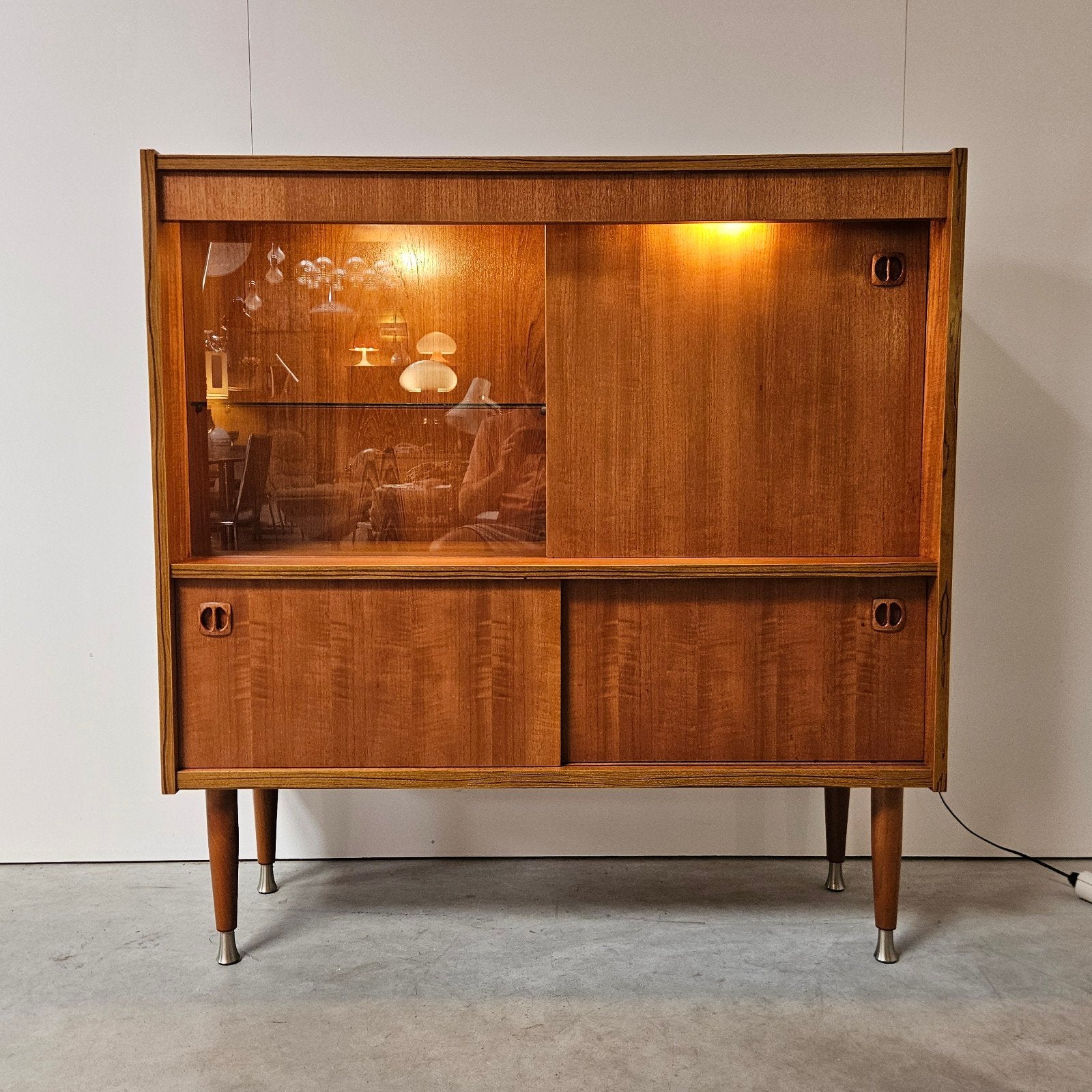 Vintage verlicht highboard teak, Ophalen of Verzenden, Huis en Inrichting