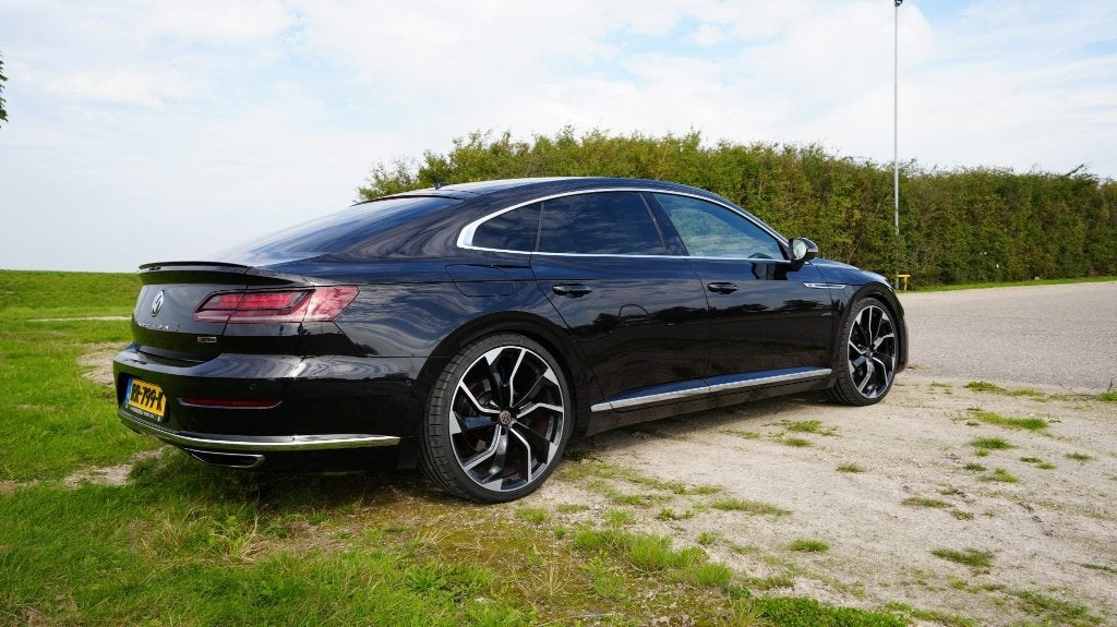 Volkswagen Arteon 2.0 TSI 280pk BMT 7-DSG 4Motion 2018 Zwart, Auto's, Arteon, Zwart, 4 cilinders, 1984 cc