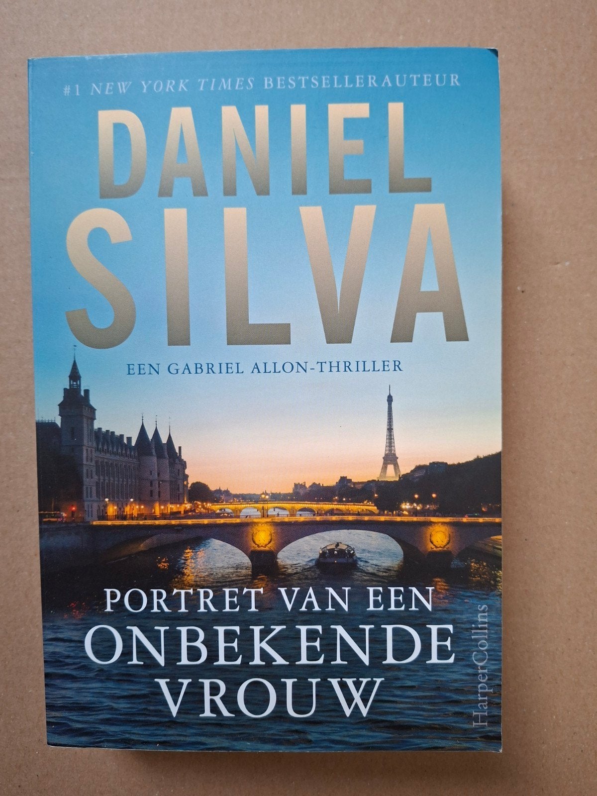 Portret van een onbekende vrouw, 1x gelezen, Ophalen of Verzenden, Gelezen