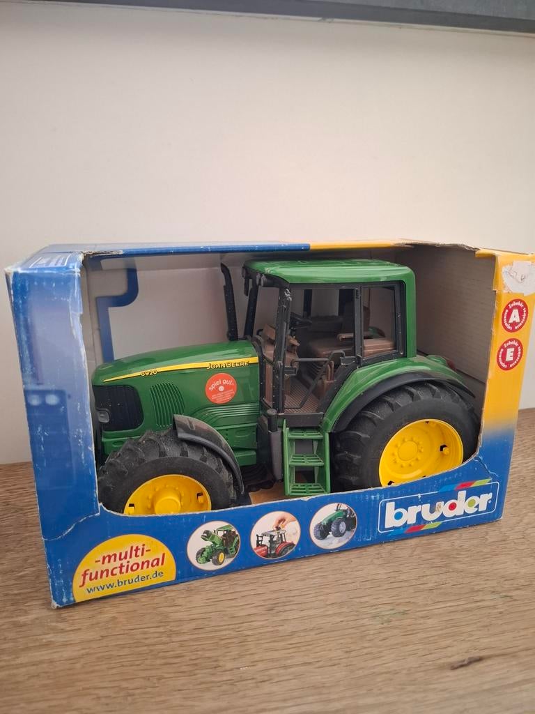Bruder John Deere 6920 Tractor - nieuw, Kinderen en Baby's, Speelgoed | Speelgoedvoertuigen, Ophalen of Verzenden, Nieuw