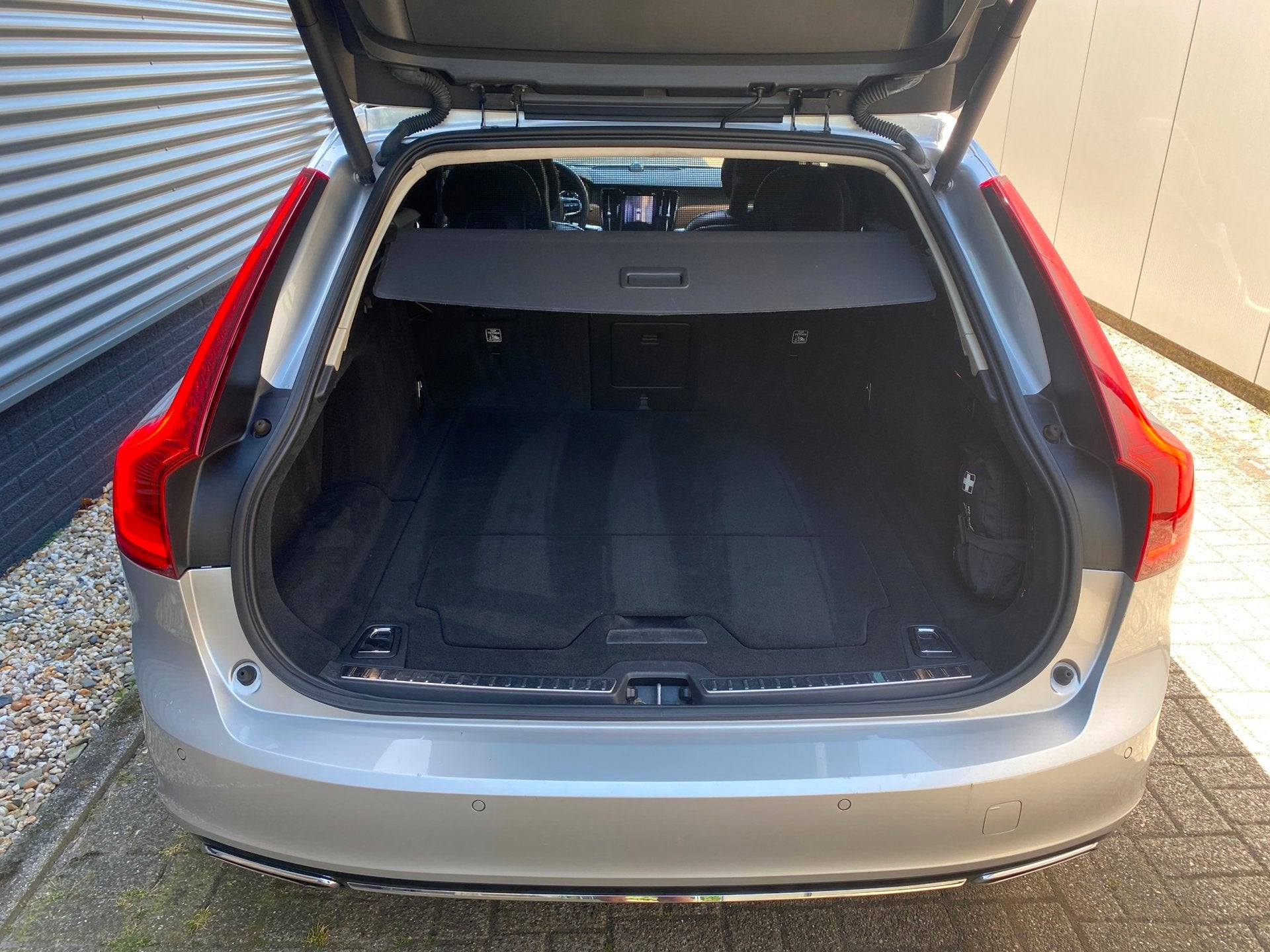 Foto 8 van Volvo V90 2.0 T6 AWD Inscription Full options!
