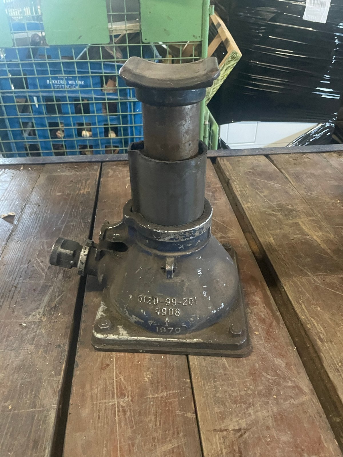 Robuuste Ern-Lake 4 Ton Potkrik uit 1970, Auto diversen, Autogereedschap, Ophalen of Verzenden, Gebruikt