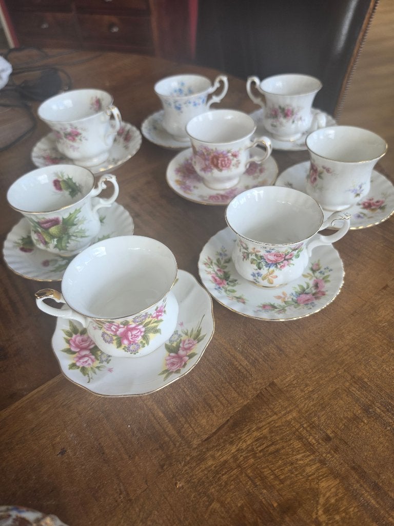 Te koop Royal Albert kop en schotels, Antiek en Kunst, Ophalen