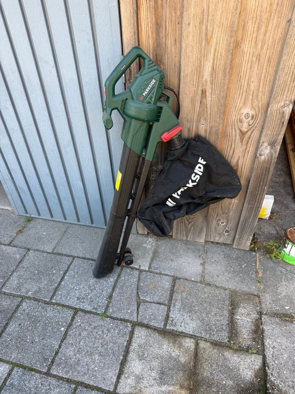 Bladblazer en bladzuiger, Ophalen, Zo goed als nieuw, Elektrisch