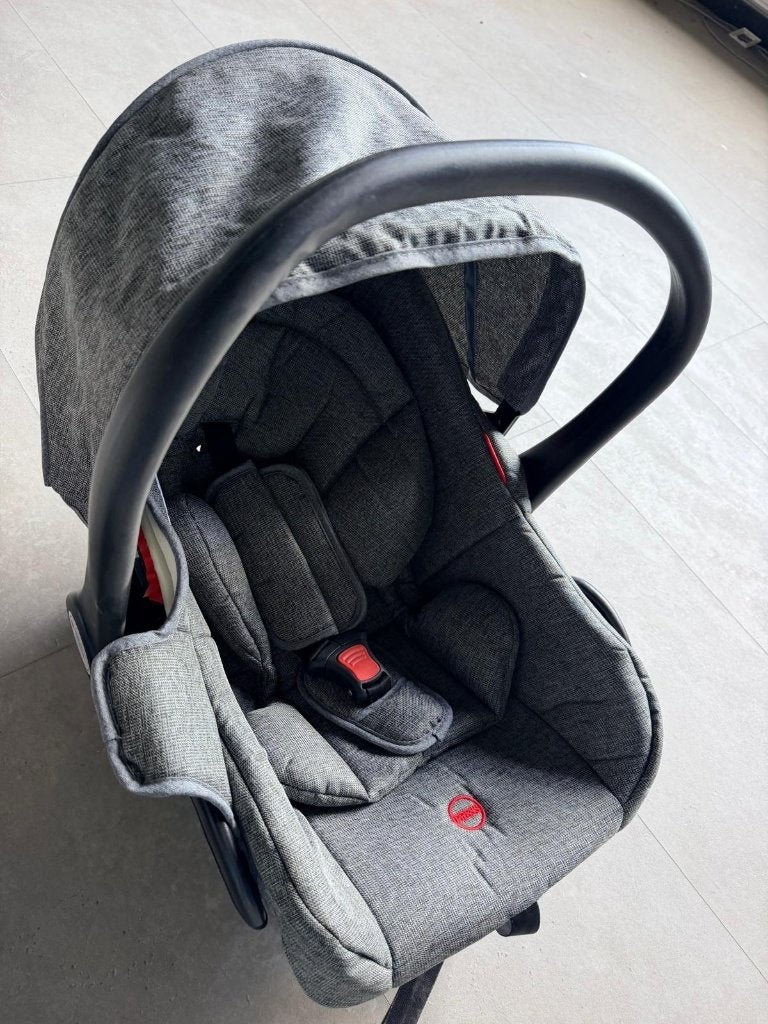 Baby autostoel - Grijs, Overige merken, Autogordel, 15 t/m 36 kg, Nieuw