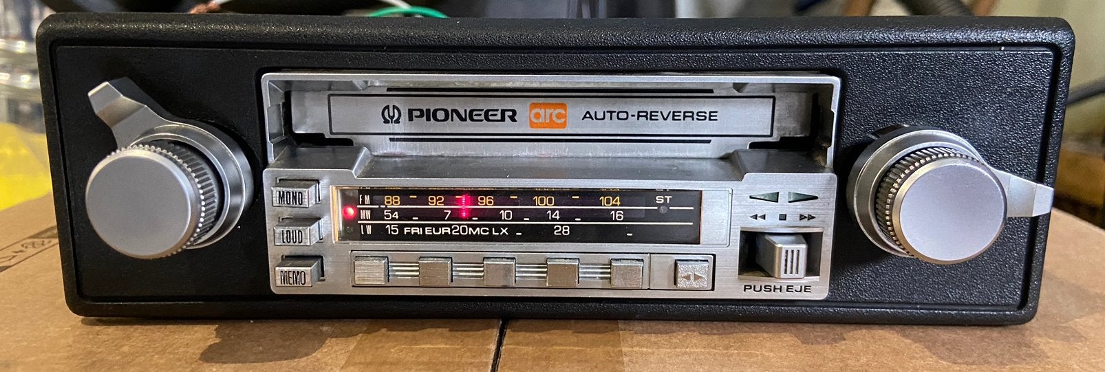 Ferrari 512BB Pioneer KE-4300P cassette radio nieuwstaat, Auto diversen, Autoradio's, Ophalen of Verzenden, Zo goed als nieuw