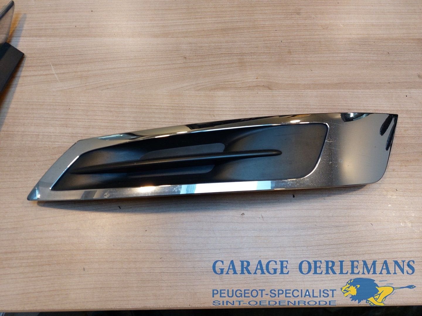 sier lijst voorbumper peugeot 5008 2011, C04626091ISM025, Gebruikt, -, -, ARN erkend