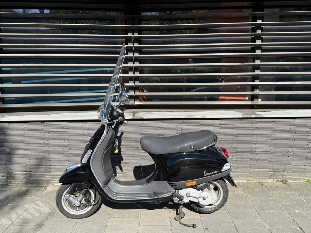 Vespa LX 50 2011, Ophalen, Zo goed als nieuw, Benzine, Vespa LX