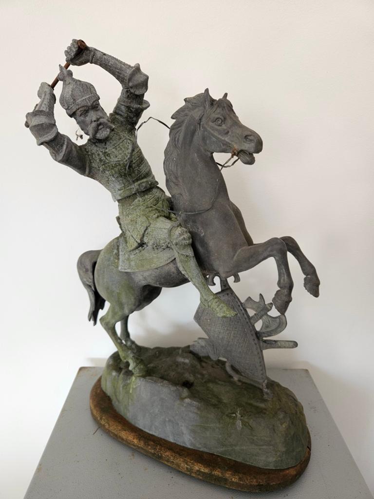 Antiek zinken Beeld: Ridder te Paard, Ophalen of Verzenden, 20 - 50 cm, Beeld, Man
