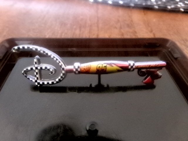 Cars Lightning McQueen Anniversary Special Edition Disney, Ophalen of Verzenden, Overige figuren, Gebruikt, Overige typen