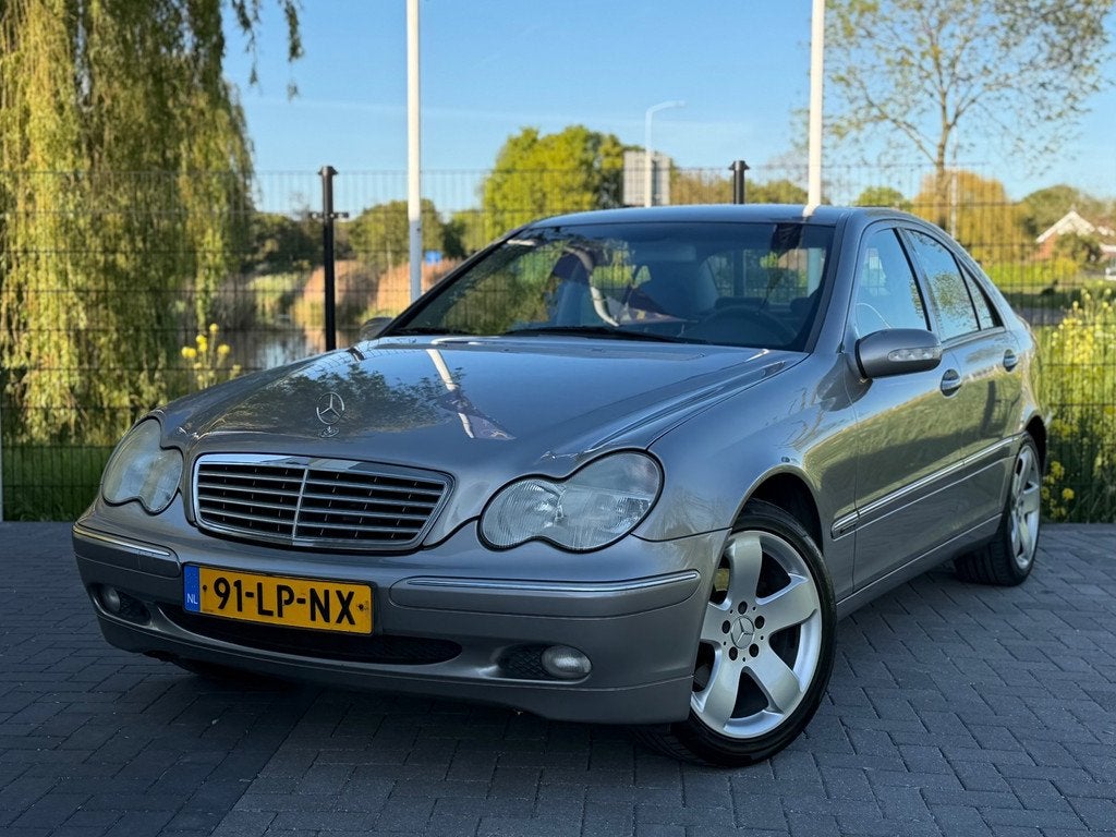 Mercedes-Benz C-klasse 180 K AUT / CLIMA / CRUISE / TREKHAAK, Automaat, Gebruikt, Zwart, 1796 cc