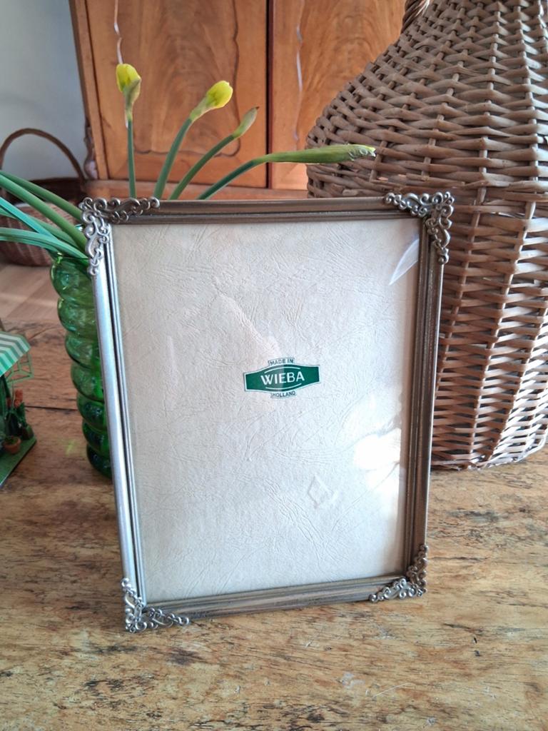 Wieba Fotolijst met bol glas., Ophalen of Verzenden, Hout, Minder dan 50 cm, Minder dan 50 cm