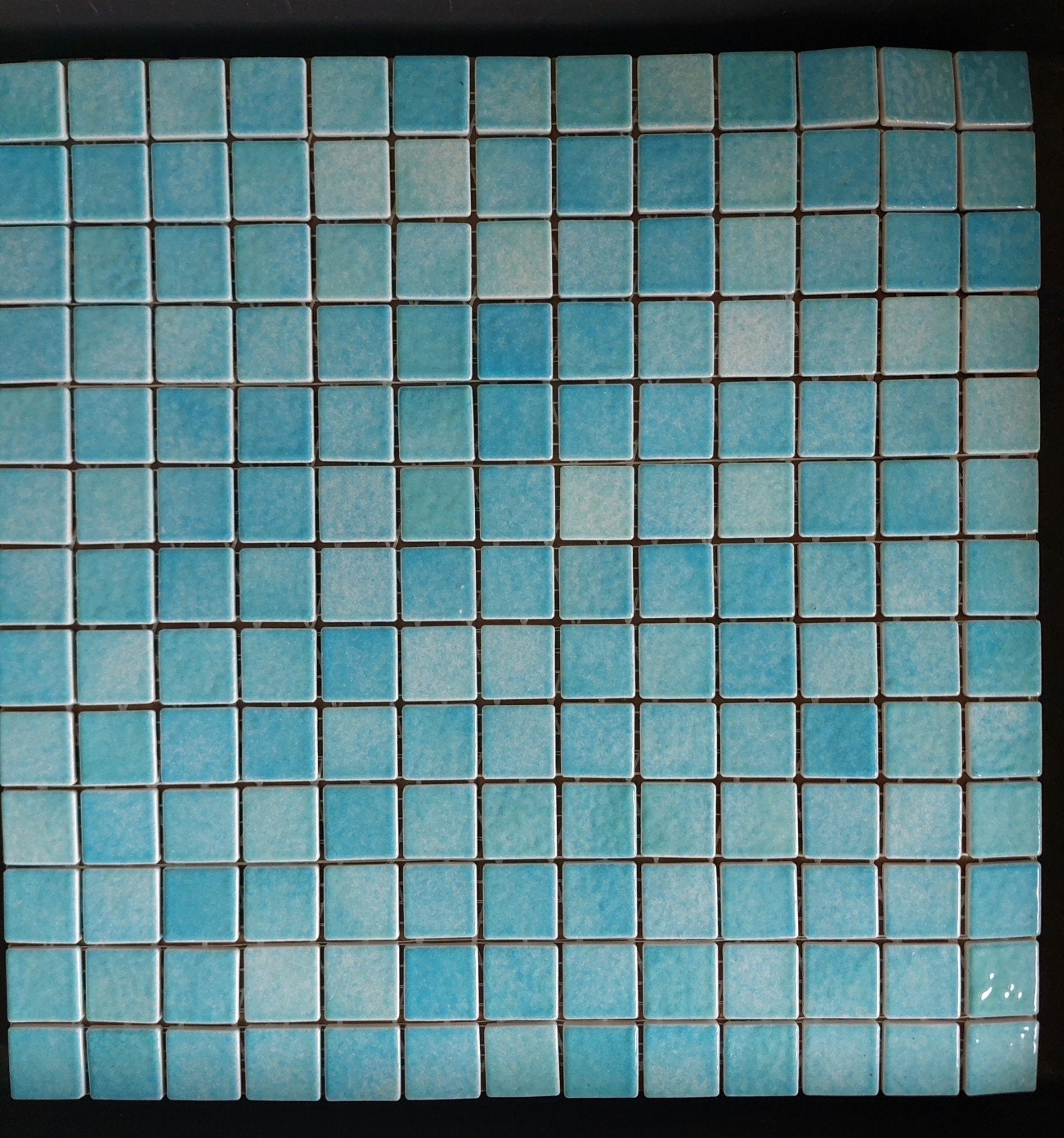 Turquoise mozaïektegels - perfect voor badkamer of keuken, Ophalen of Verzenden, Zo goed als nieuw, 20 tot 40 cm, Minder dan 5 m²