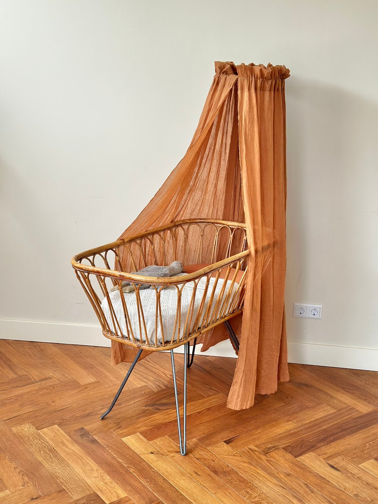 Vintage rotan wieg baby jaren 50/60/70, Ophalen, Gebruikt, Wieg