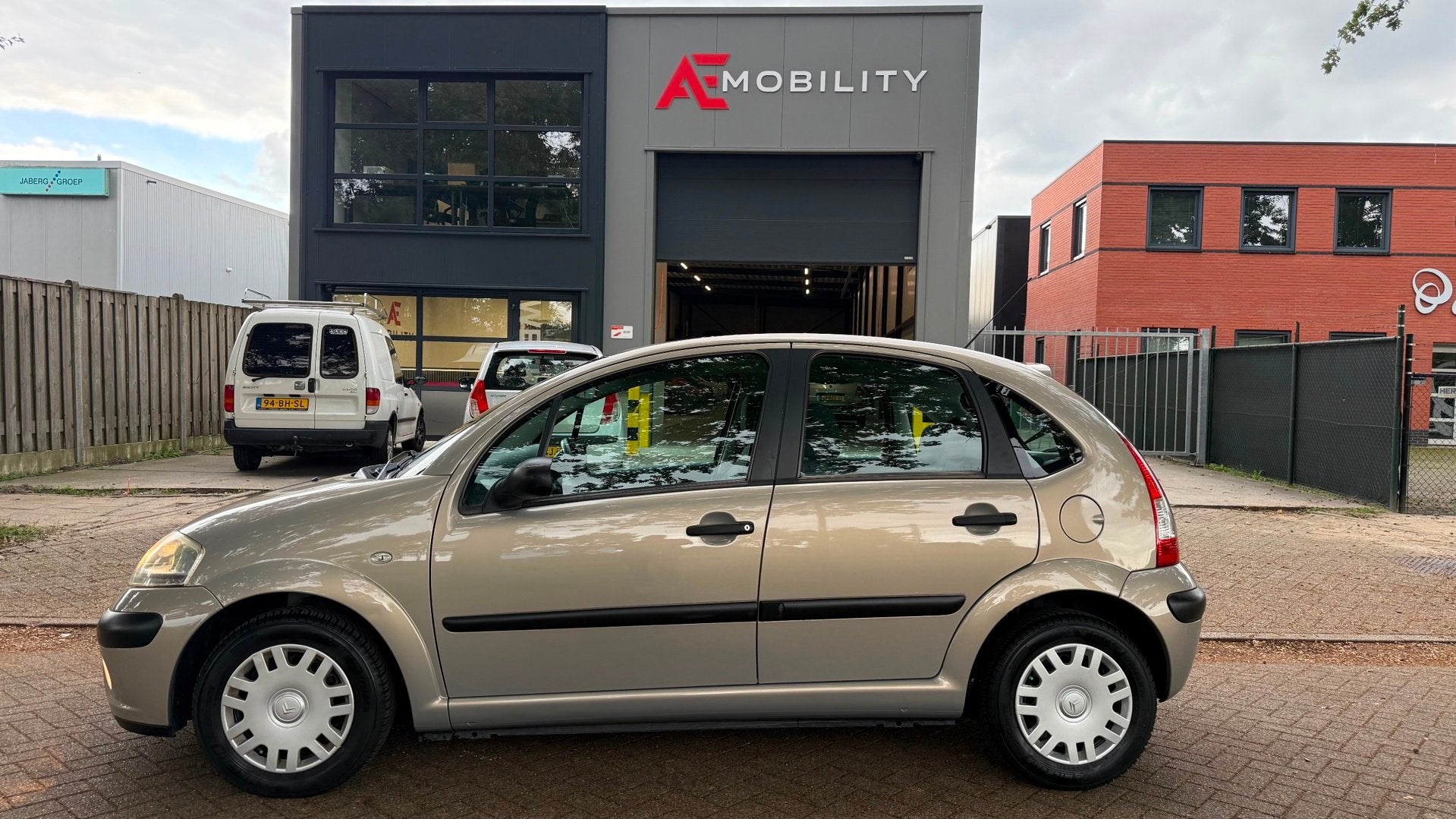 Citroen C3 1.4i Ligne Prestige 2008 NAP 5DRS AC, Auto's, Voorwielaandrijving, 1160 kg, 989 kg, Beige