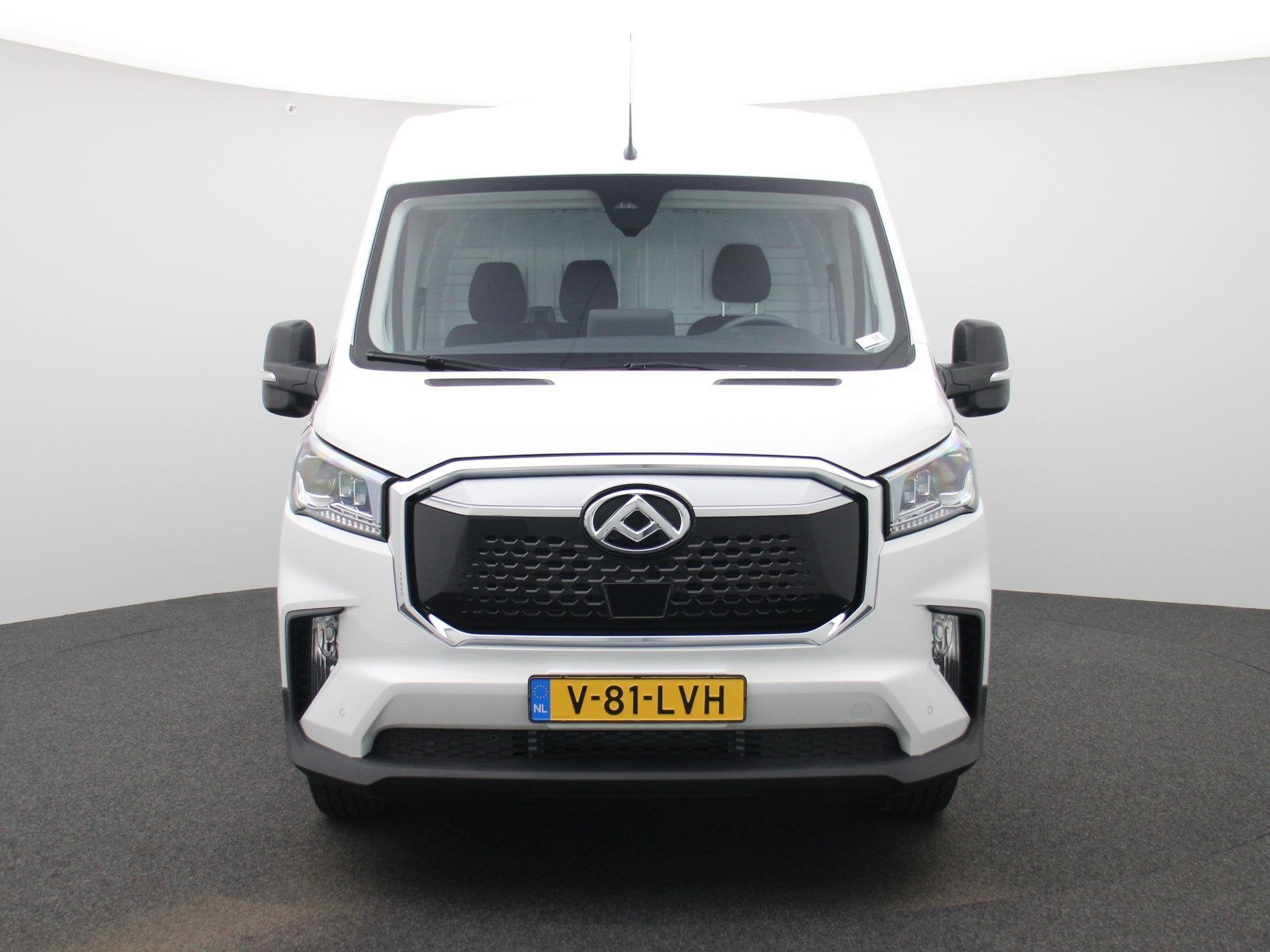 Maxus eDeliver 9 L3H2 Business DEAL 89 kWh | Betrouwbaar Ele, Auto's, Stof, Zwart, 89 kWh, Maxus