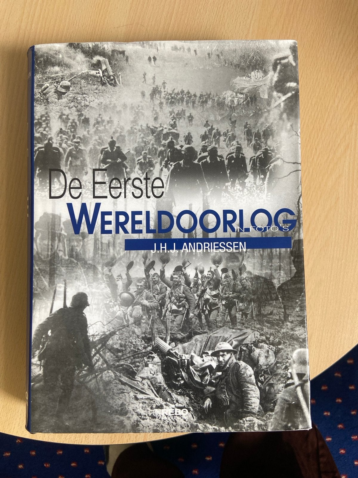 De Eerste Wereldoorlog in Foto's - J.H.J. Andriessen, Boeken, Ophalen of Verzenden, Voor 1940, Gelezen, Algemeen