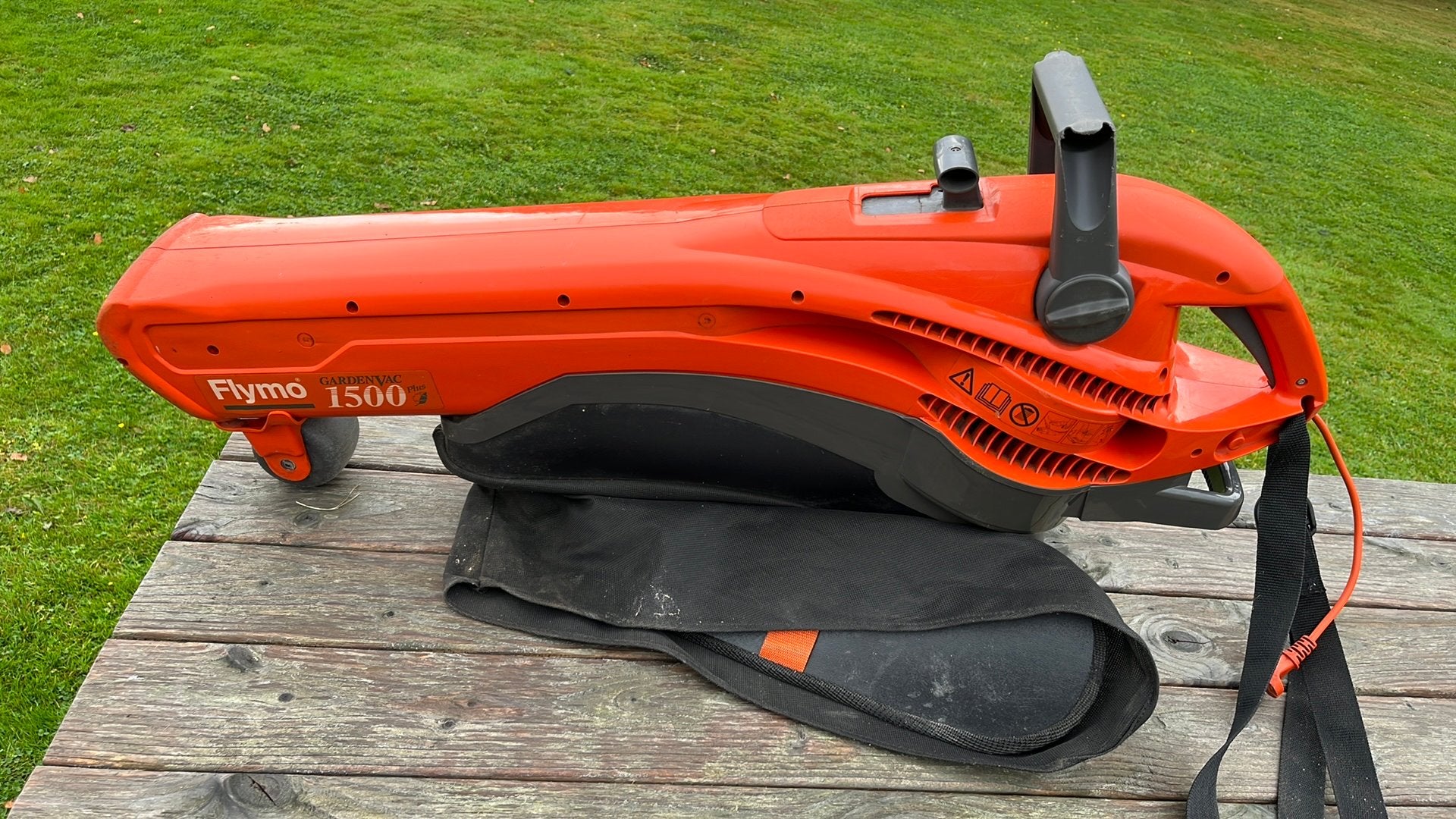 Bladblazer en bladzuiger Merk Flymo GardenVac 1500 plus, Ophalen, Gebruikt, Elektrisch, Met opvangzak