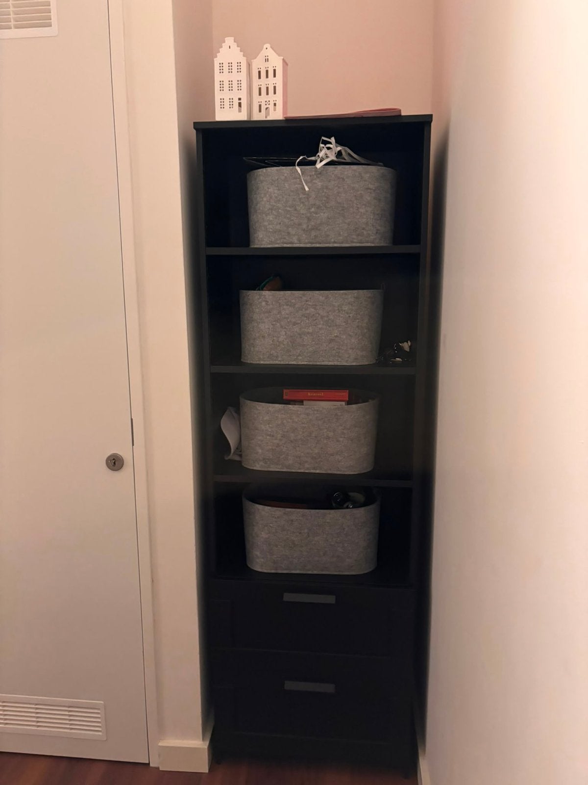 IKEA BRIMNES Boekenkast, Ophalen, 50 tot 100 cm, Zo goed als nieuw, Met lade(s)
