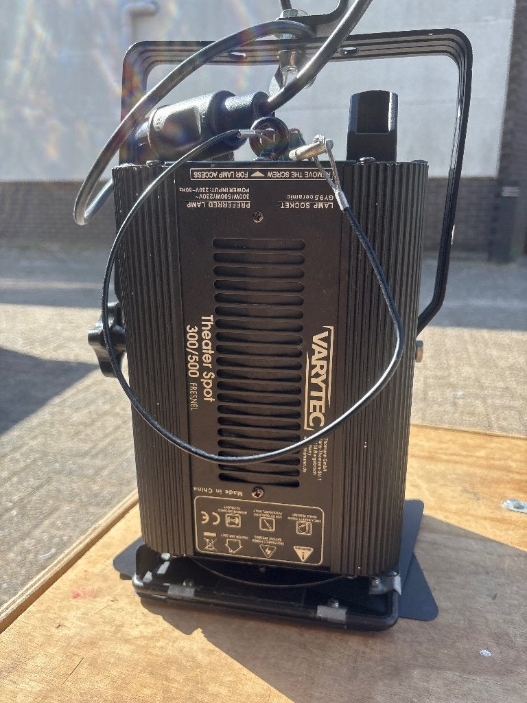 Fresnel theaterspot, Ophalen, Gebruikt