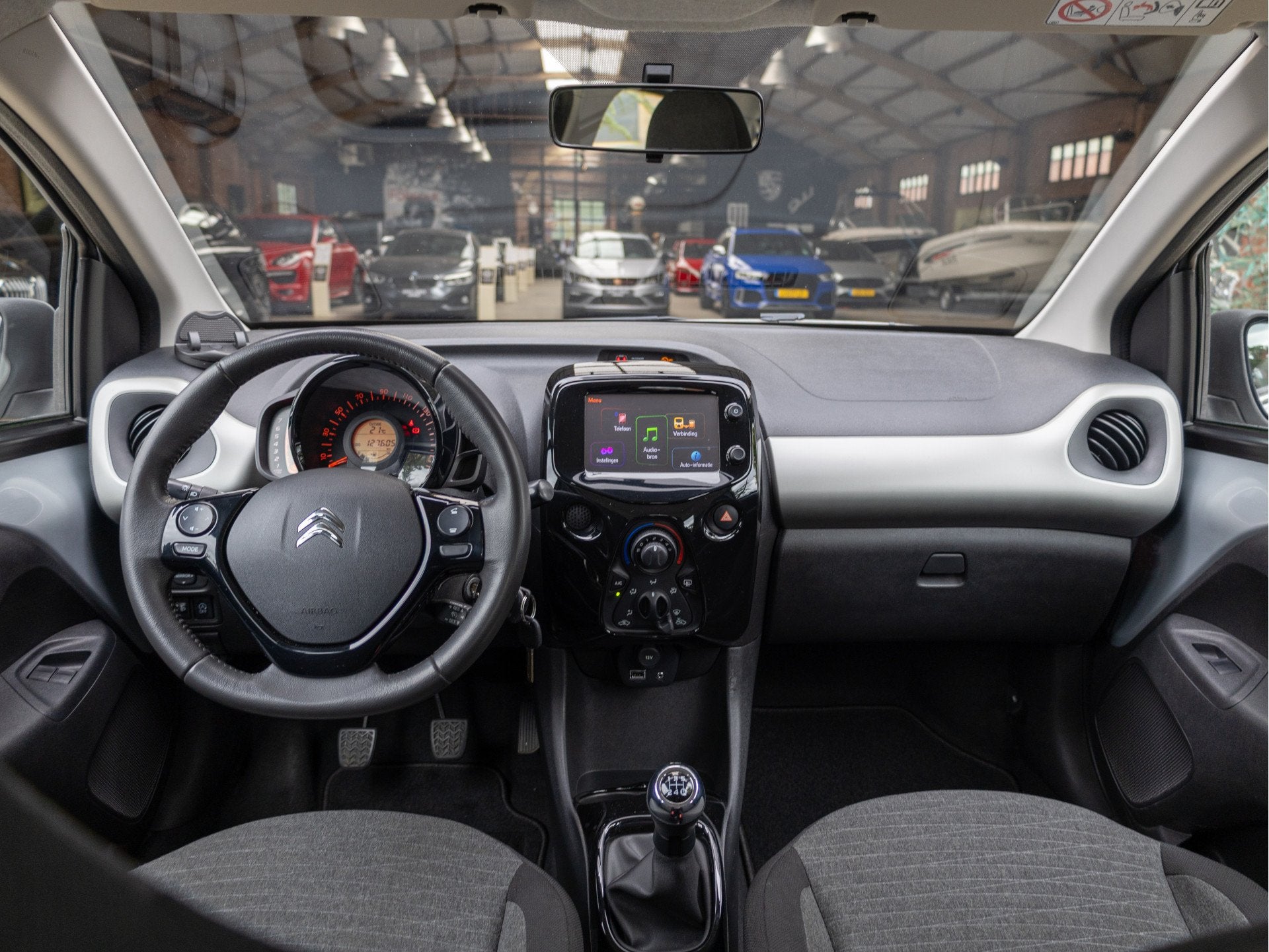Citroën C1 1.0 e-VTi Shine *Achteruitrijcamera | Cruise Con, Auto's, Citroën, Voorwielaandrijving, Euro 5, Stof, Gebruikt
