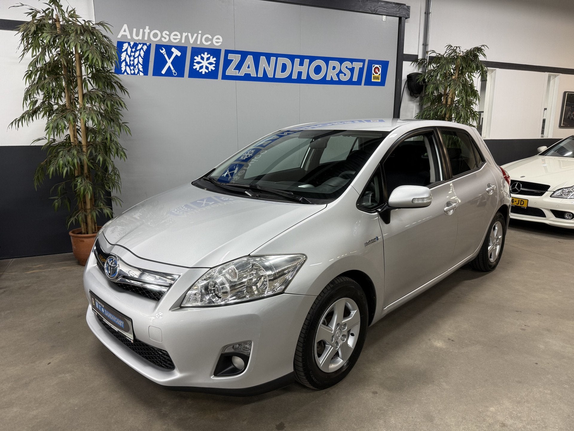 Toyota Auris 1.8 Full Hybrid Aspiration // Autom // Ecc // L, Euro 5, Gebruikt, 4 cilinders, 26 km/l