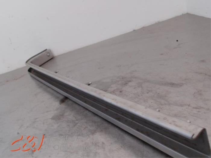Schuifdeur Rail rechts van een Volkswagen Caddy, Gebruikt, -, Volkswagen, -