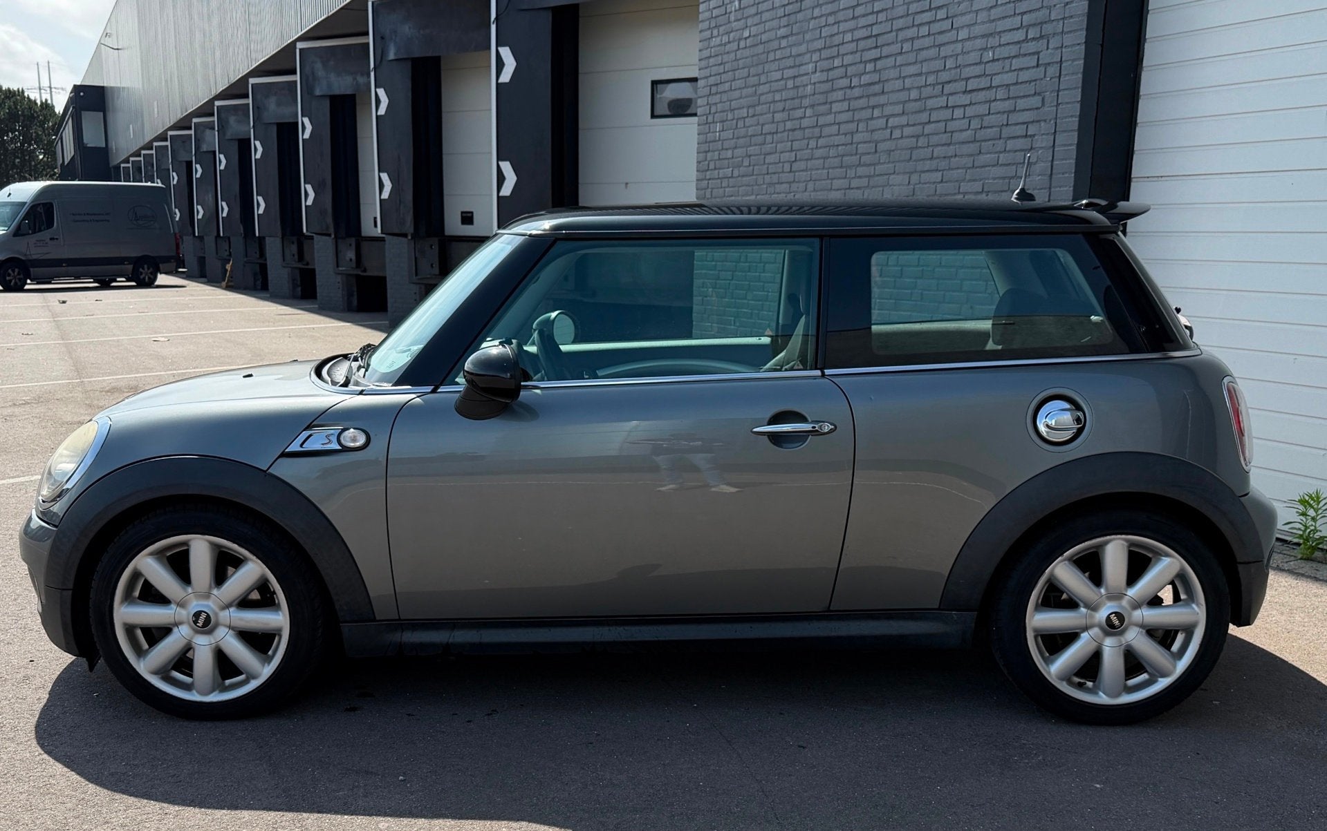 Mini 3-Deurs 1.6 Cooper S Chili AUTOMAAT/VOLONDERHOUD/CRUISE, Auto's, Stoelverwarming, Gebruikt, Zwart, 4 cilinders