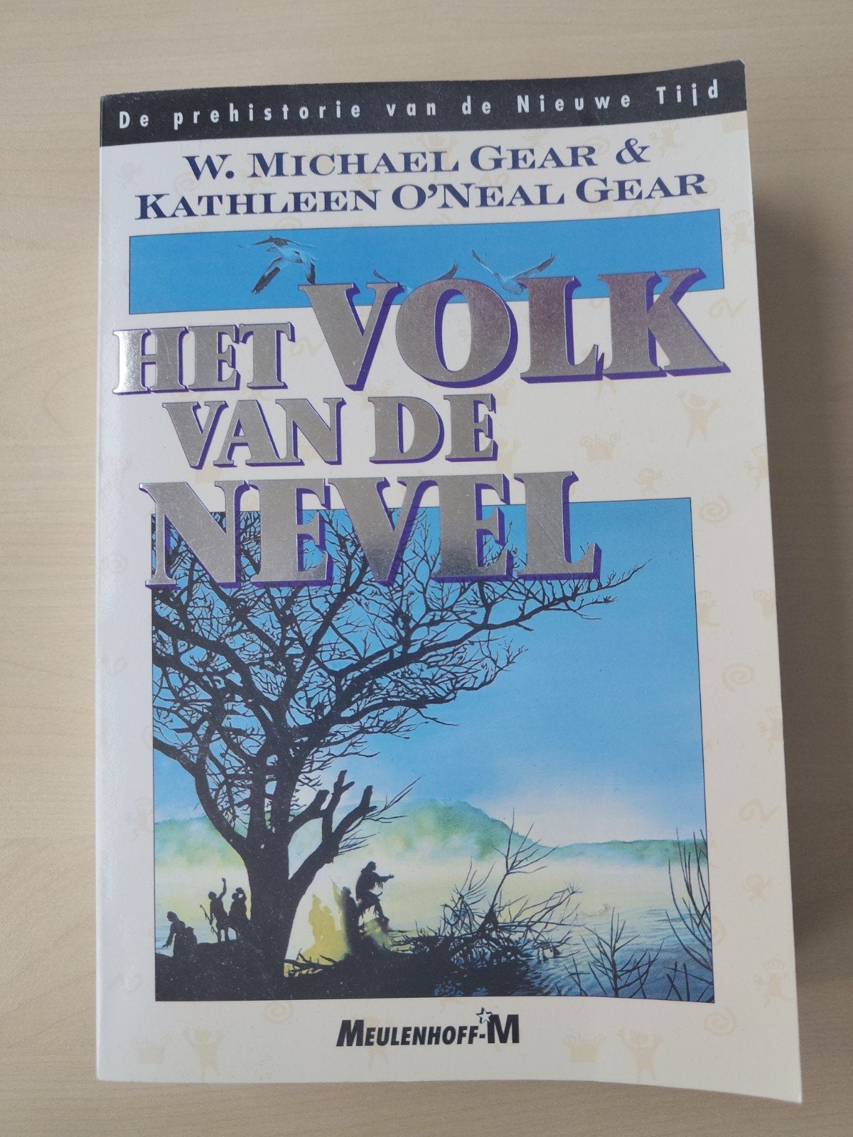 Het Volk van de Nevel, Ophalen of Verzenden, Gelezen, W. Michael Gear & Kathleen O'Neal Gear