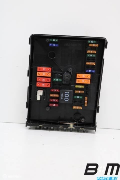 Zekeringkast in motorruimte VW Touran 1T, Gebruikt
