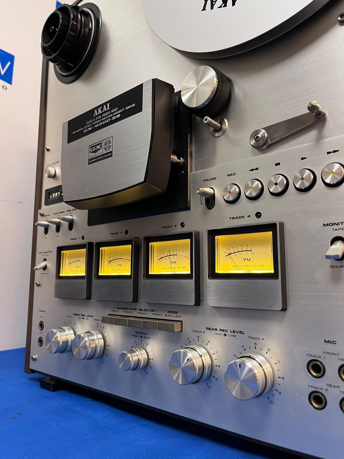 Akai GX-630D-SS Quadro Bandrecorder - service nodig, Audio, Tv en Foto, Bandrecorders, Defecte bandrecorder, Ophalen of Verzenden