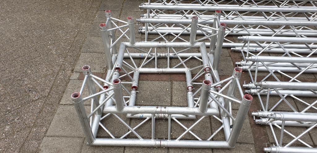Truss carré / beursstand, Muziek en Instrumenten, Licht en Laser, Overige typen, Ophalen