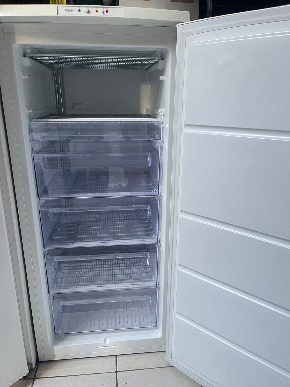 Zanussi vrieskast met 4 lades en extra vak - Goede staat, Witgoed en Apparatuur, Gebruikt, 120 tot 140 cm, Minder dan 60 cm, Vrijstaand