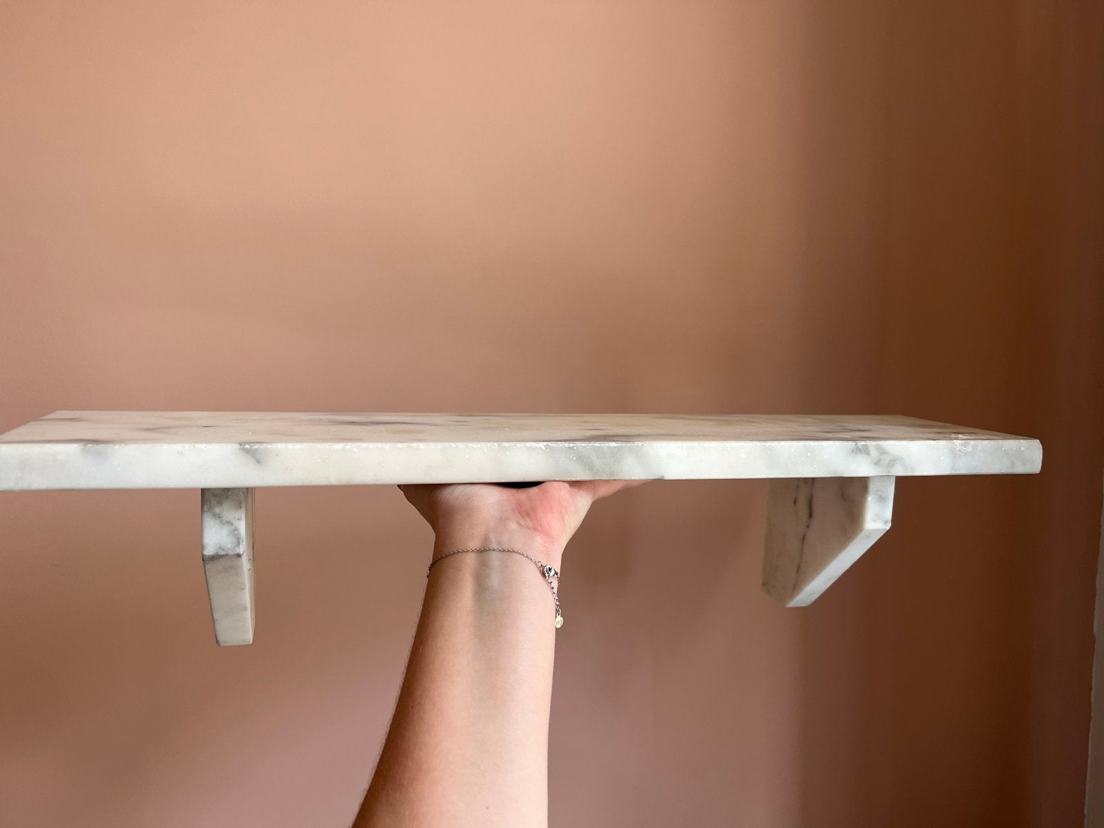 Marmeren plank met beugels - Decoratief en functioneel, Ophalen of Verzenden, Gebruikt