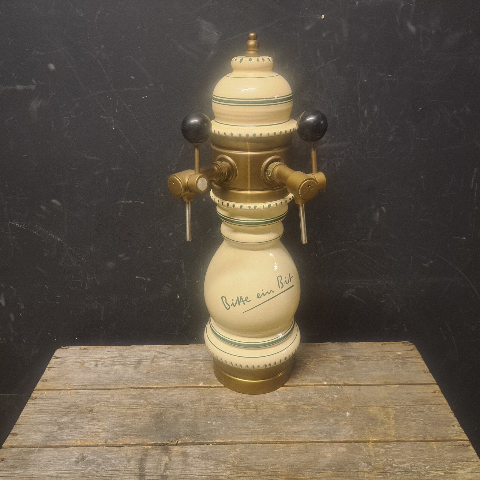 Bitburger "Bitte ein Bit" Vintage biertap, Ophalen, Gebruikt, Reclamebord, Plaat of Schild, Overige merken