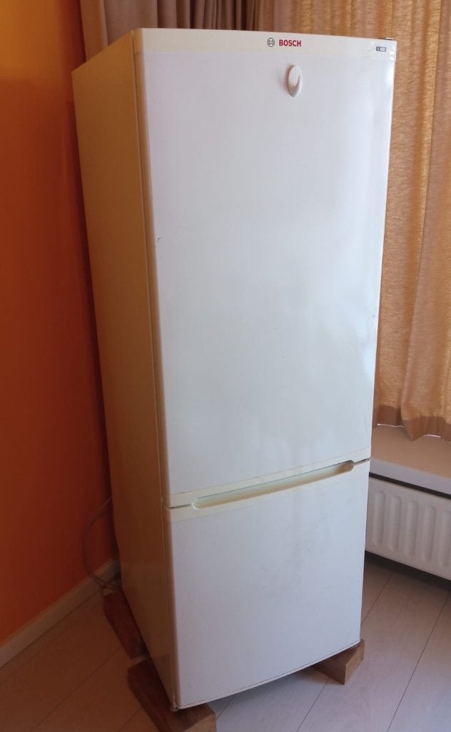 Bosch koelkast met diepvries KGV24C00, Witgoed en Apparatuur, Koelkasten en IJskasten, Ophalen, Gebruikt, 200 liter of meer, 160 cm of meer