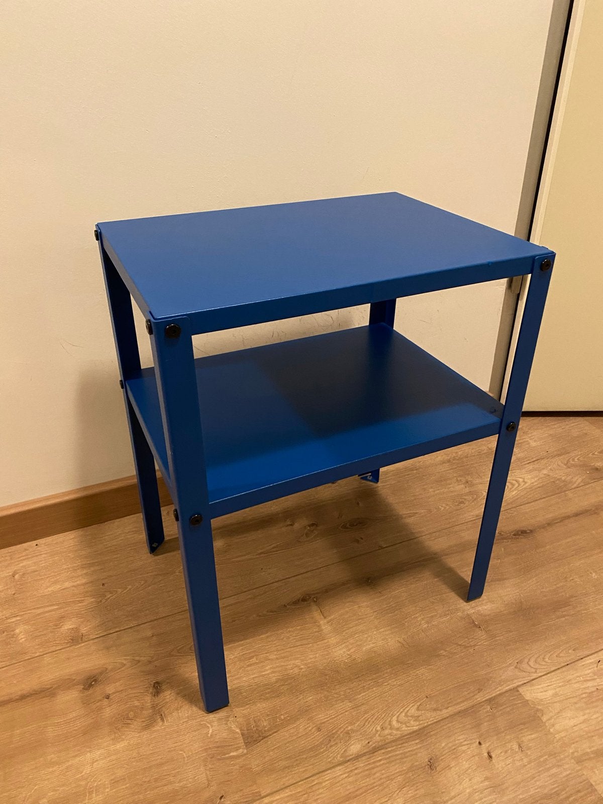 Ikea bijzettafel - Blauw, Minder dan 55 cm, Gebruikt, Metaal of Aluminium, Rechthoekig