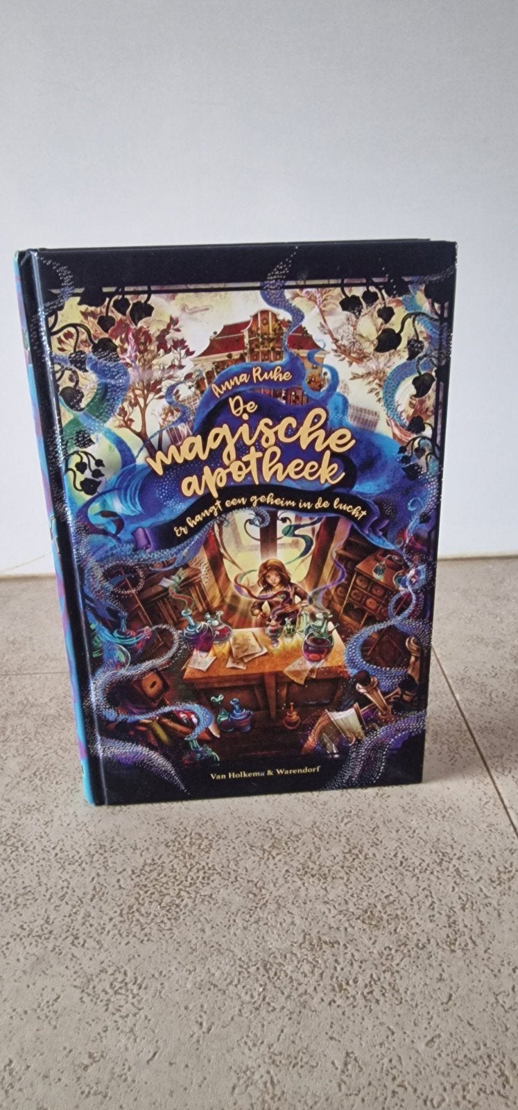 De Magische Apotheek - Deel 1 (Zo goed als nieuw), Boeken, Ophalen, Zo goed als nieuw, Fictie, Van Holkema & Warendorf