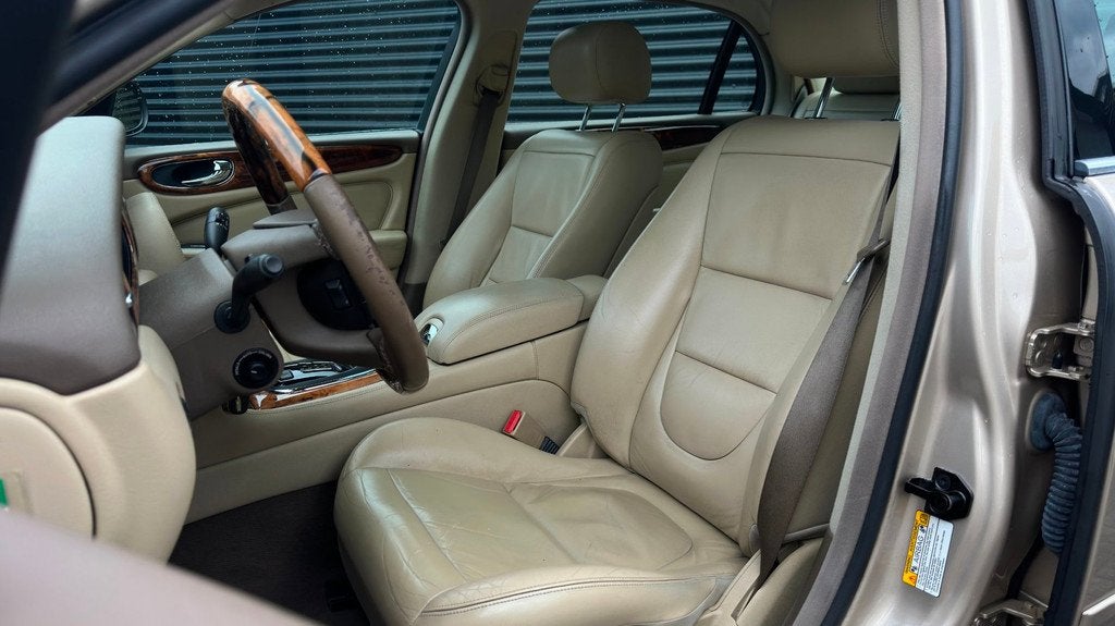 Jaguar XJR 4.2 V8 LWB | Schuifdak | Keurige staat | PDC |, Auto's, Jaguar, Automaat, Achterwielaandrijving, Beige, Bedrijf
