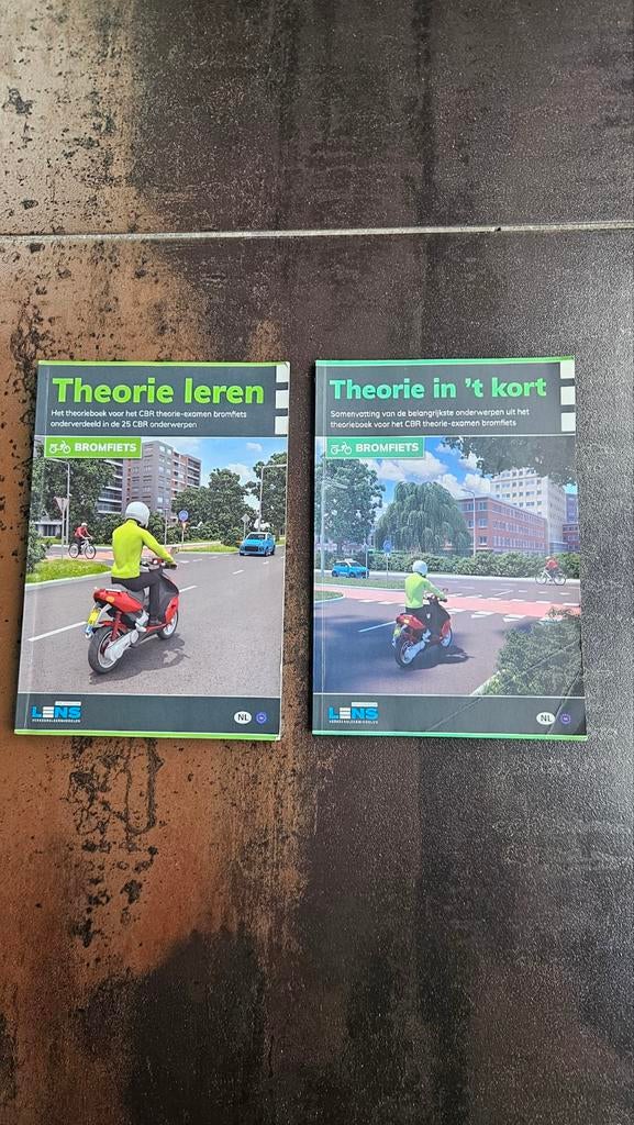 Bromfiets theorieboeken: Theorie leren & Theorie in 't kort, Boeken, Studieboeken en Cursussen, Ophalen of Verzenden, Zo goed als nieuw