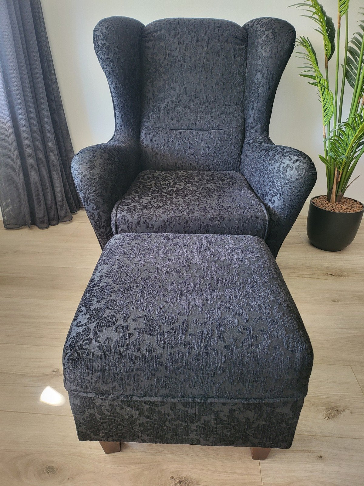 HELE MOOIE zwarte barok oorfauteuil met voetenbankje, Ophalen, Eenpersoons, Zo goed als nieuw, Minder dan 150 cm