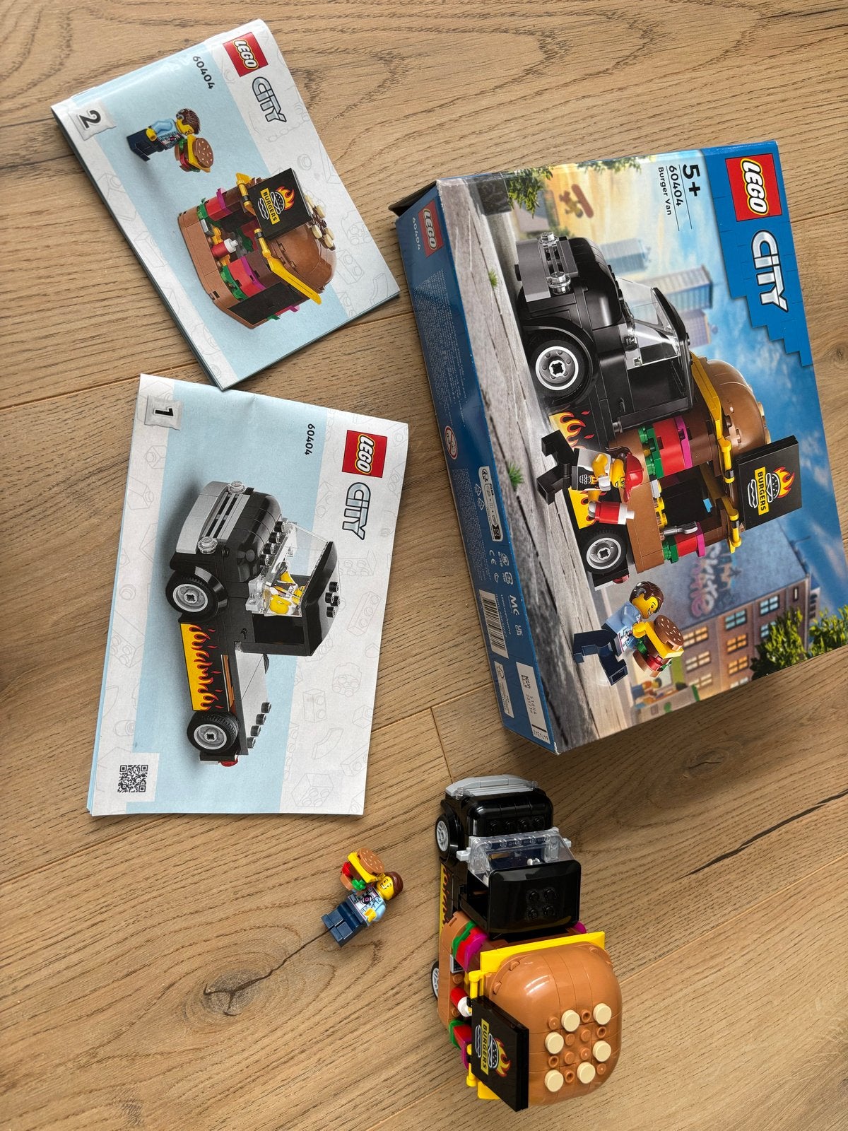 61) LEGO City 60404 Burger Van - Zo goed als nieuw, City, Lego, Ophalen of Verzenden, Zo goed als nieuw