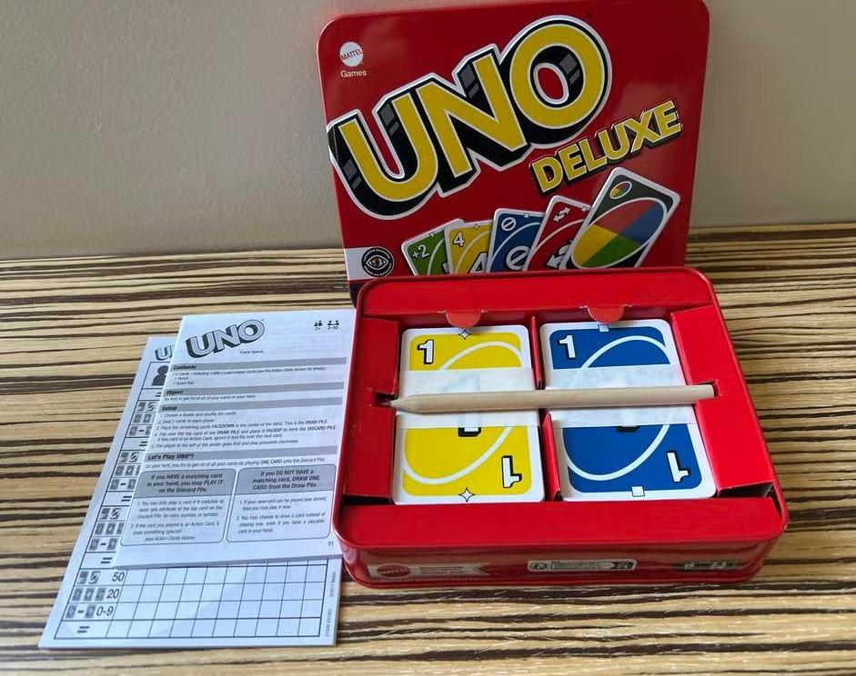 🚩 UNO Deluxe in blik - Nieuw en verzegeld kaarten 🚩, Hobby en Vrije tijd, Gezelschapsspellen | Kaartspellen, Ophalen of Verzenden
