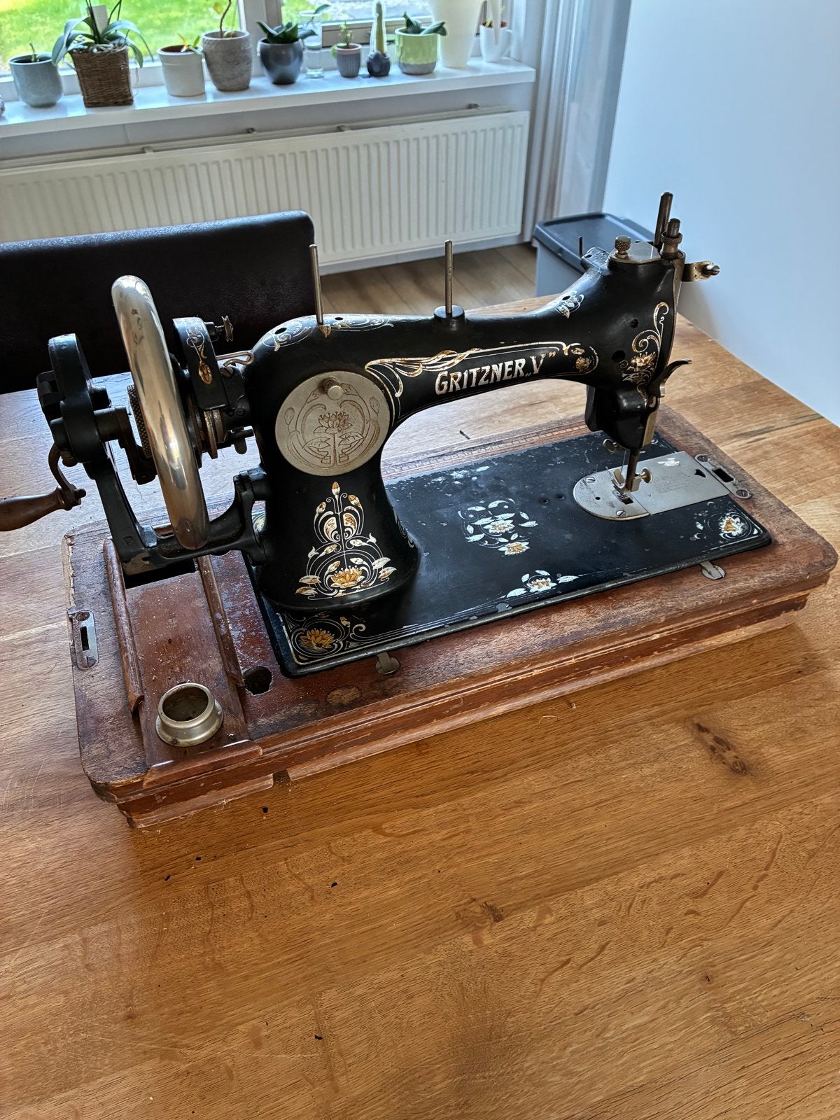 Antieke Gritzner V naaimachine met houten kap, Ophalen of Verzenden