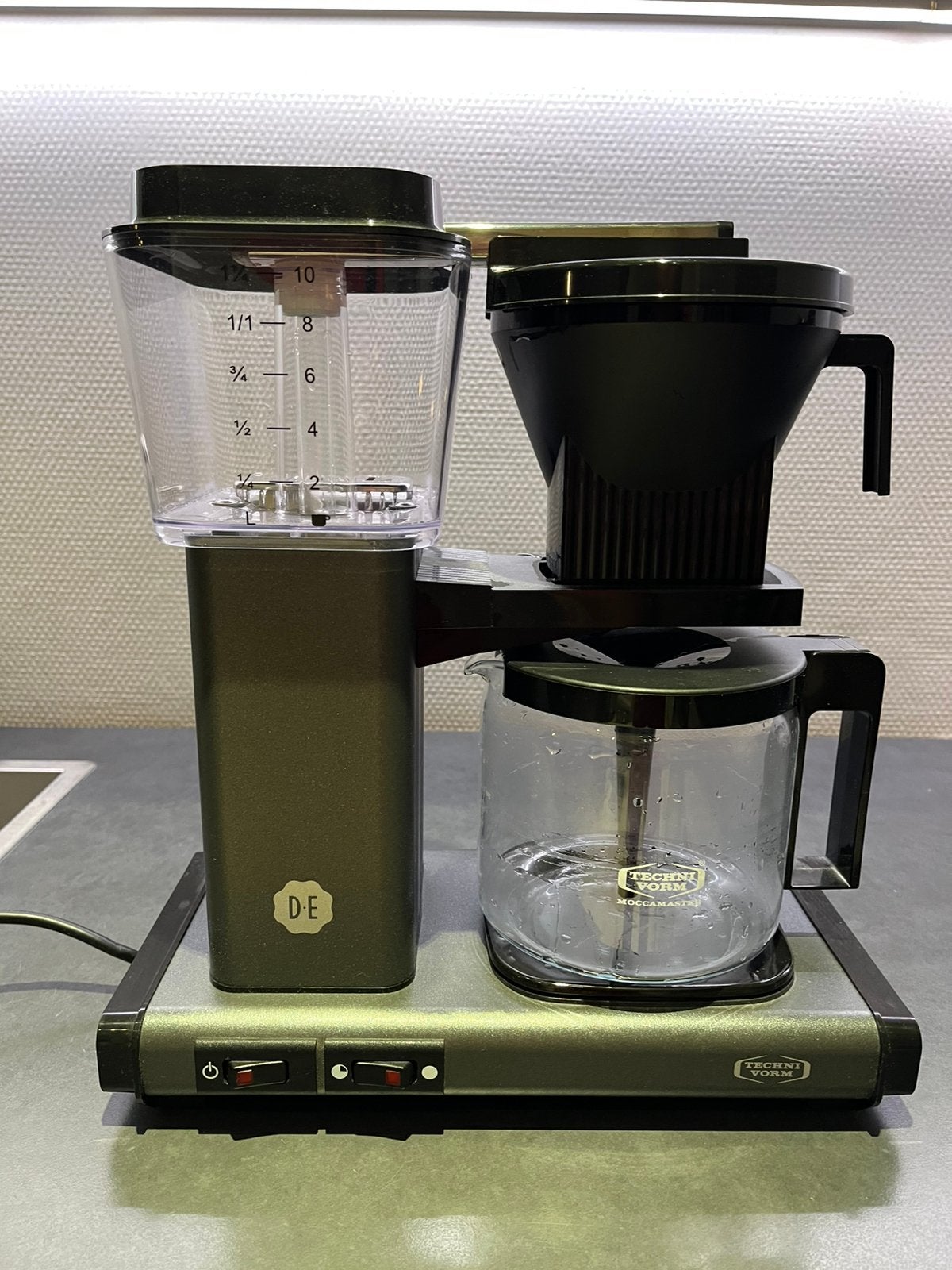 Douwe Egberts koffiezetapparaat - Stone Grey, Gebruikt, Koffiemachine, Gemalen koffie, Ophalen of Verzenden